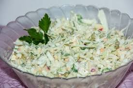 Spitzkohl Salat Mit Apfel Erbsen Lauchzwiebel Und Sahne Foodtempel Recept Recepty Edy Kulinariya Eda