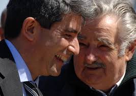 Se suman las críticas a Mujica por el cuento del short comprado por Sendic