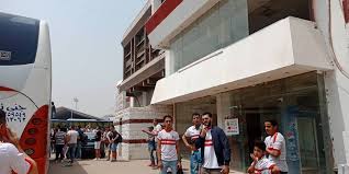 باسم مرسي (23) أطقم النادي. Ø­Ø§ÙÙ„Ø§Øª Ø¬Ù…Ø§Ù‡ÙŠØ± Ù†Ø§Ø¯ÙŠ Ø§Ù„Ø²Ù…Ø§Ù„Ùƒ ØªØªØ­Ø±Ùƒ Ø¥Ù„Ù‰ Ù…Ù„Ø¹Ø¨ Ø¨Ø±Ø¬ Ø§Ù„Ø¹Ø±Ø¨ ØµÙˆØ± Ø¨ÙˆØ§Ø¨Ø© Ø§Ù„Ø£Ù‡Ø±Ø§Ù…