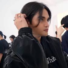 the,Ceo.vbloger singer composers actor the only one PABLO we love u