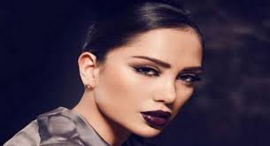 الراقصة إليسار: دينا هرم من أهرامات مصر.. وفيفي عبده حظرتني بدون سبب - فن  وثقافة - الوطن