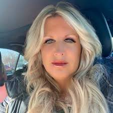 Stephanie Tigner's Instagram, Twitter & Facebook