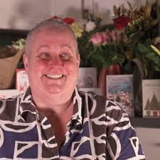 Former sales agent, Sally Wilde opens her own shop in Honiton