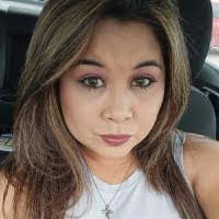 Laurie Morin's Instagram, Twitter & Facebook