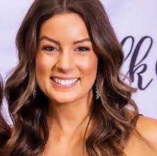 Sheryl Barr's Instagram, Twitter & Facebook