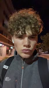 Hello everyone, Let me introduce myself. My name is Liam. I'm a student at  an international school in Vancouver. In 10 days, I have to leave my host  family and find somewhere