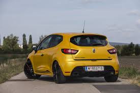 2.0 ess 200ch boite : Test Renault Clio R S 220 Trophy Alles Auto