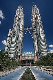 Kuala Lumpur Petronas Towers Petronas Towers Amazing Buildings Amazing Architecture