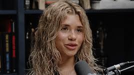 𝐚𝐟𝐭𝐞𝐫𝐠𝐥𝐨𝐰, 𝗅𝗈𝗎𝗂𝗌 𝗉𝖺𝗋𝗍𝗋𝗂𝖽𝗀𝖾．