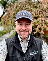 Joellen Wright's Instagram, Twitter & Facebook