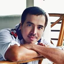 The Bandwagon Chic: Philippine Fashion Revolution 2019