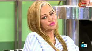 Belén Esteban defiende a Julia Janeiro tras cumplir 18 años: "Es mentira  que mi hija Andrea no tenga relación con su hermana"