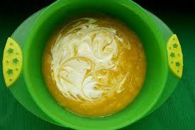 Home dieta & sanatate reteta zilei reteta zilei: Supa Crema De Dovleac Cu Ceapa Rosie