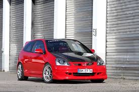 The type r name was reserved for honda's special performance models, with the first one being the nsx type r that launched in 1992. Honda Civic Type R Tracktool Eurotuner News
