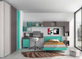 La dimensione di questa tipologia di letto è solitamente tra i 110 e i 125 cm, ed è una misura pratica anche per le camere dei ragazzi delle nuove abitazioni che non hanno. Camere Da Letto Una Piazza E Mezza