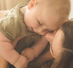 Doch danach nimmt die stillhäufigkeit ab. Richtig Stillen Tipps Zum Anlegen Der Optimale Stillrhythmus