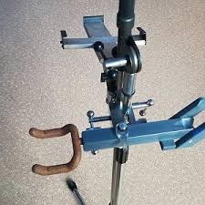 Zubehor K M Gitarrenhalter 16220 Guitar Holder Musiker Board