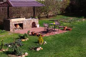 Die stile, qua denen gartenmöbel aus holz hergestellt werden, sind unkompliziert und zeitlos. Steingrill Verschonern So Peppen Sie Ihren Grill Optisch Auf
