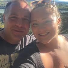 Women often reject good men for losers who don't prioritize them