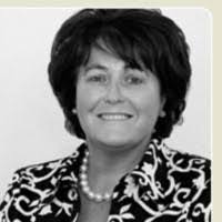 Maura Costello's Instagram, Twitter & Facebook