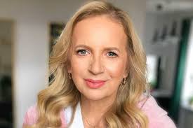Teraz dziennikarka cieszy czasem dla siebie. Marzena Rogalska Pokazuje Jak Wygladac Pieknie W Upalna Pogode Nie Boj Sie Kolorow