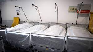 Anzahl der krankenhausbetten in deutschland in den jahren. Corona In Deutschland Bis Wann Reichen Die Krankenhaus Betten