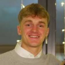 I am proud to announce that I have graduated with a degree in Television  and Radio Production BA (Hons) from The University of Salford Incredibly  grateful for my family and friends for