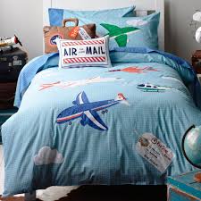 Everything is crocheted by hand, not only the airplane but even the blue clouds, and printed with no loss of detail. Travel Bedding