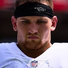 Mark Saari's Instagram, Twitter & Facebook