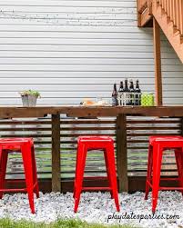 Have your buns, hamburger patties, and toppings spread out on a big buffet table so your guests can choose what they like. 12 Best Outdoor Bar Ideas Diy Outdoor Bars For Entertaining