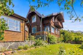 Hun åpner stor separatutstilling i fana kulturhus, lørdag 20.oktober kl.14:00. Nyhet Nordstrand Stor Interesse For Bevaringsverdig Sveitservilla I Mosseveien Likevel Ble Boligen Fra 1890 Solgt For Under Prisantydning