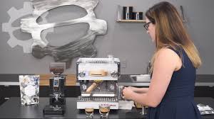 It features an innovative heat exchange. La Marzocco Linea Mini Crew Review Youtube