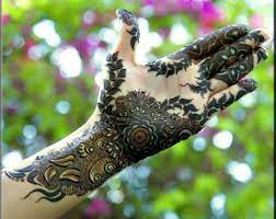 And that's the main reason our mehndi art is always so creatively practical and we do a huge variety of designs. Kashees Flower Signature Mehndi Kashee S Signature Mehndi Youtube Mehndi Is A Form Of Body Art Originating In Ancient India In Which Decorative Designs Are Created On A Person S Body