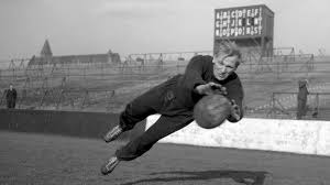 Man city icon, born 22 oct 1923) is a germany professional footballer who plays as a goalkeeper for man city icon in world league. Bert Trautmann 1923 2013