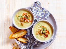 Soupe Aux Choux Chataignes Et Bacon Recettes Recette Soupe Au Chou Recette Soupe Aux Choux Fruits Et Legumes De Saison