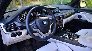 The diesel engine is 2993 cc while the petrol engine is 2998 cc. 2017 Bmw X5 Xdrive35d Review Smooth Operator
