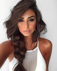 Kristy Hatch's Instagram, Twitter & Facebook