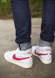 Pin By Gilles Warnotte On Interesting Style Trending Sneakers Nike Nike Blazer