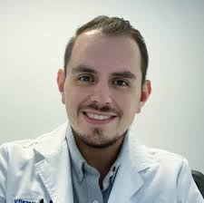 Dr. Carlos Alberto López García opiniones