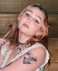 CHAPTER 3: THE BURNING IS OUT NOW!!!!!!!!!!!! My baby!!!!!!!! Sad clown  girl has made her debut and I'm so glad you're taking her in with open  arms. https://madelinetheperson.lnk.to/chapter3