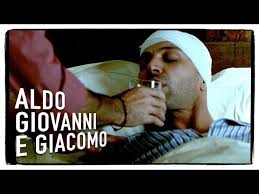 Mettere in scena una loro particolare versione di cyrano de bergerac. Chiedimi Se Sono Felice Stasera Su Italia Uno Il Film Con Aldo Giovanni E Giacomo Il Video Del Provino Oggi 6 Gennaio 2015