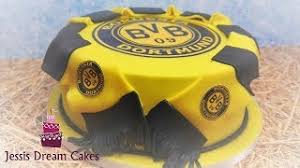 Trotzdem gibt es so manchen geheimtipp in sachen tierfreiem genuss. Borussia Dortmund Torte Bvb Torte Fussball Motivtorte Youtube