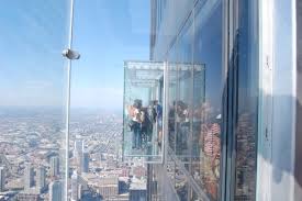 Menara petronas, atau menara berkembar petronas), adalah pencakar langit kembar di kuala lumpur, malaysia. 7 Menara Observasi Tertinggi Di Dunia Yang Bikin Lutut Gemetar