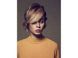 Vediamo insieme quali sono le tendenze più cool per i tagli di capelli corti ricci e le immagini delle celebrities che hanno scelto un hairstyle . Tagli Capelli Corti Primavera Estate 2019 Tutte Le Proposte Dai Saloni