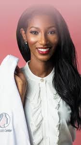 Caity Hill's Instagram, Twitter & Facebook