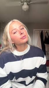 When your bfs room doesn’t have a mirror🙃