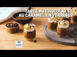 Pensez A Ces Petites Tartes En Pot Composees D Un Crumble Graham D Une Onctueuse Mousse Au Chocolat Et D Un Caramel Tout Simplement Exq Desserts Caramel Food