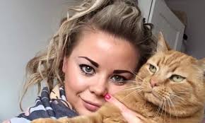 Melissa Kerry's Instagram, Twitter & Facebook