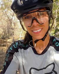 MONICA HAMMOND (@friendscallmemo) · Instagram 照片和视频