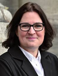 GEWERBEMARKT- REPORT COMMERCIAL MARKET REPORT